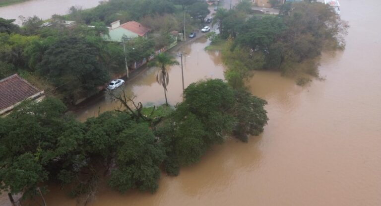Rio dos Sinos entra em alerta de inundação