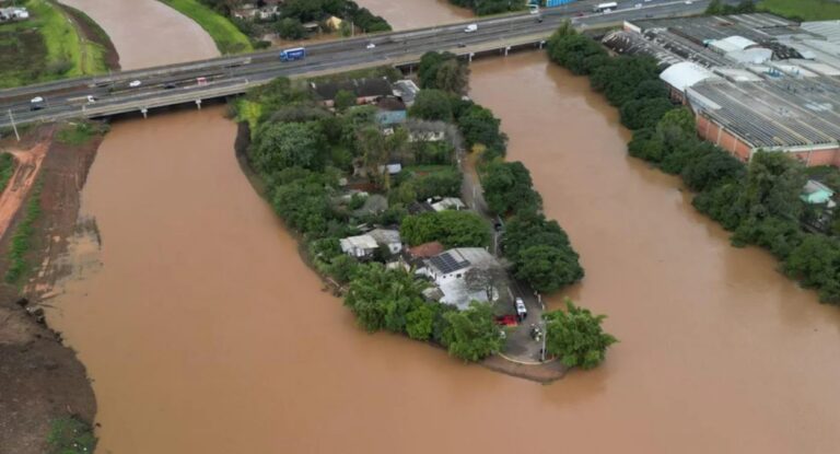 Rios Gravataí e dos Sinos seguem acima da cota de inundação no RS