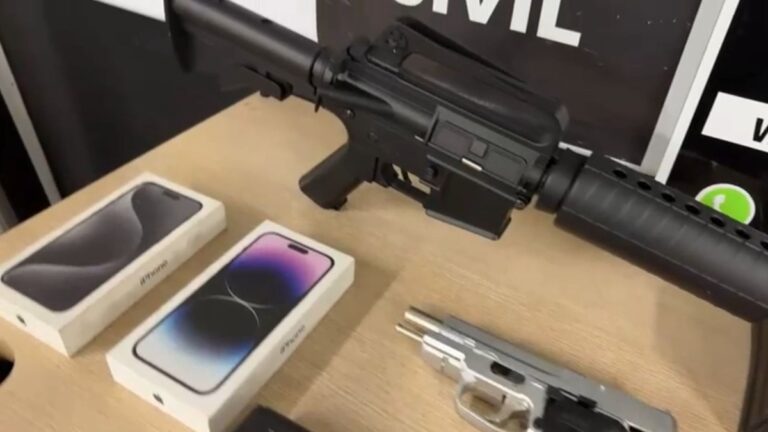 na foto, materiais apreendidos durante a Operação Por um Fio