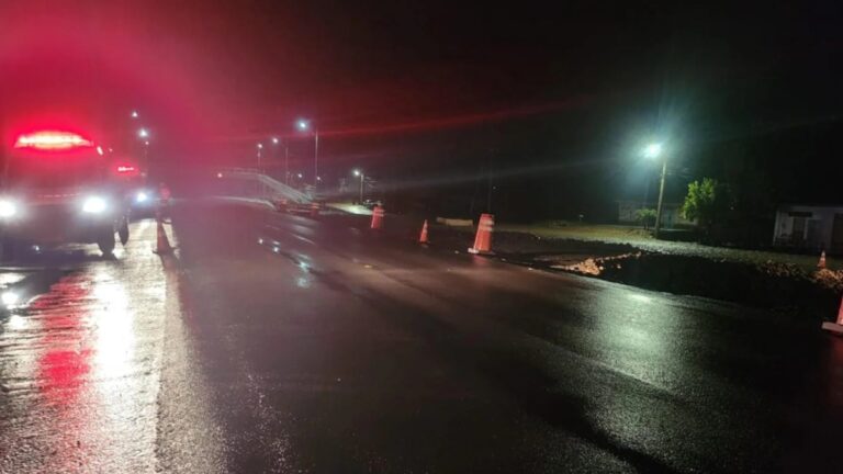 na foto, pedestres morrem atropelados na BR-386