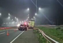 BR-386: Motorista fica gravemente ferido após caminhão ser atingido por pedra