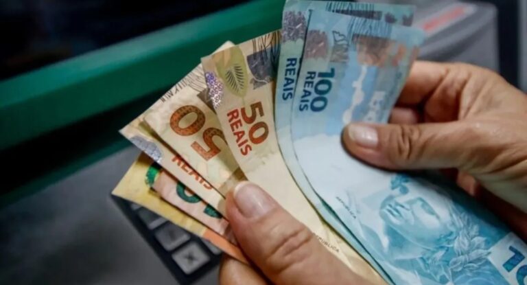 Governo aprova salário mínimo regional de R$ 2 mil; Veja onde