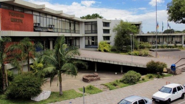 Na foto, a prefeitura de Esteio que alerta sobre golpes