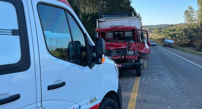 Crianças ficam feridas em acidente com caminhões na BR-386