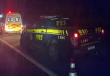 Na foto, mostra a ocorrência do jovem que morreu em acidente na BR-386