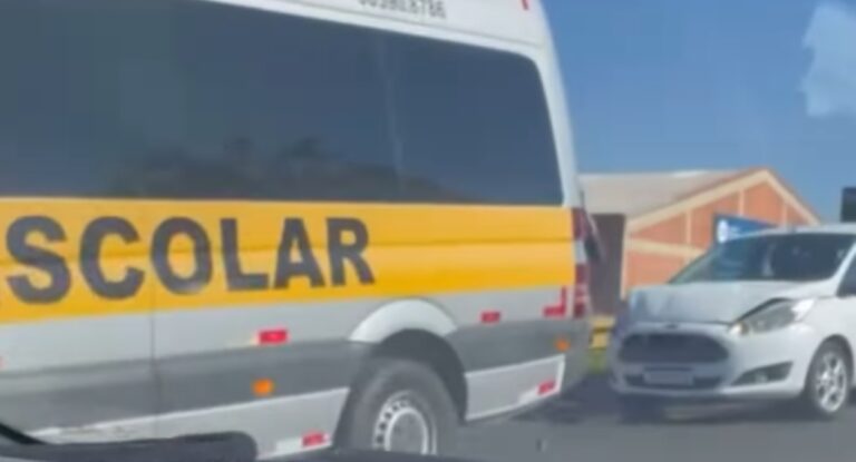 foto mostra acidente em Canoas