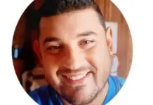 Motorista morre após carro bater em árvore