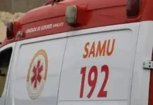 na foto, ambulância do SAMU que atendeu acidente de trânsito em Canoas