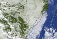 Foto mostra imagens de satélite que reforçam os dois alertas do INMET para chuva no Rio Grande do Sul