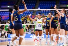 Foto mostra equipe de vôlei da seleção brasileira; A atleta Ana Ciristina é uma das destaques