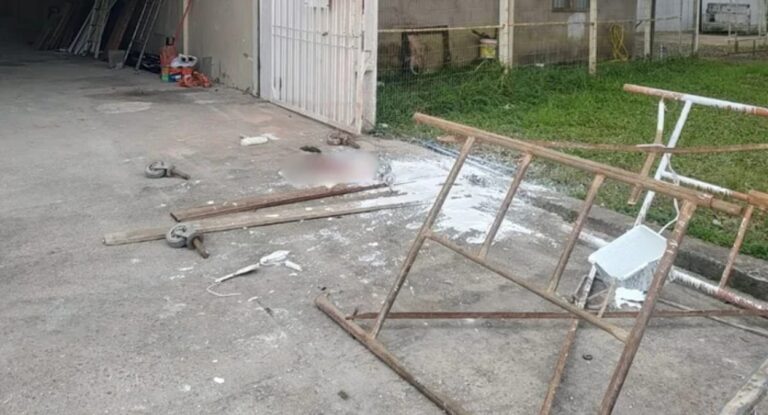 Homem morre após cair de andaime durante obra