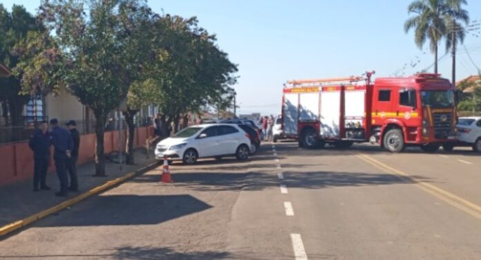 Imagem após o ataque em uma escola de Estação, no Rio Grande do Sul