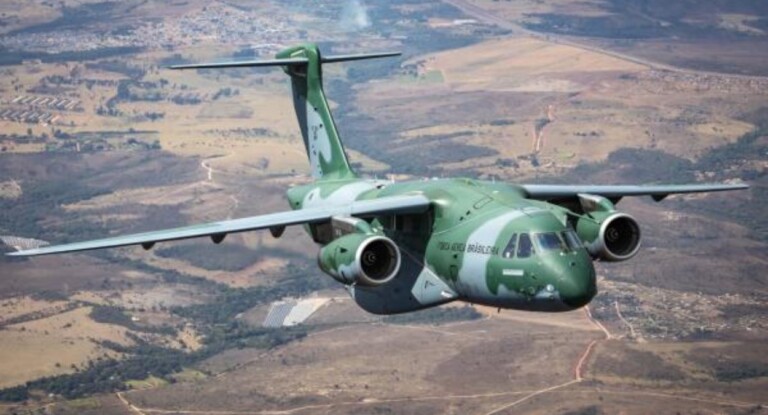 na foto, base aérea de canoas