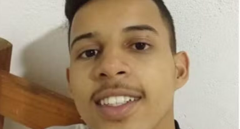 Padrasto envenena enteado com bolinho de mandioca