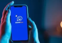 Aplicativo do Caixa Tem em uso por um beneficiário