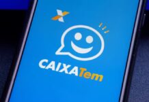 Foto mostra aplicativo do caixa tem
