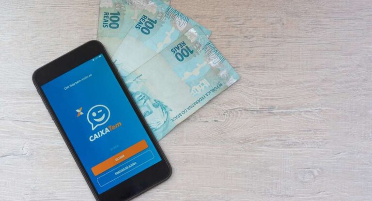 foto mostra aplicativo do caixa tem