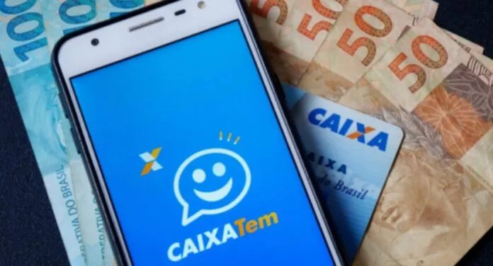 Foto mostra aplicativo do caixa tem
