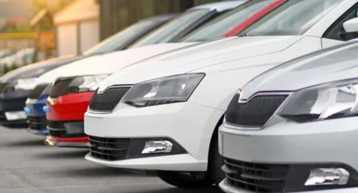 Imagem de carros populares a venda