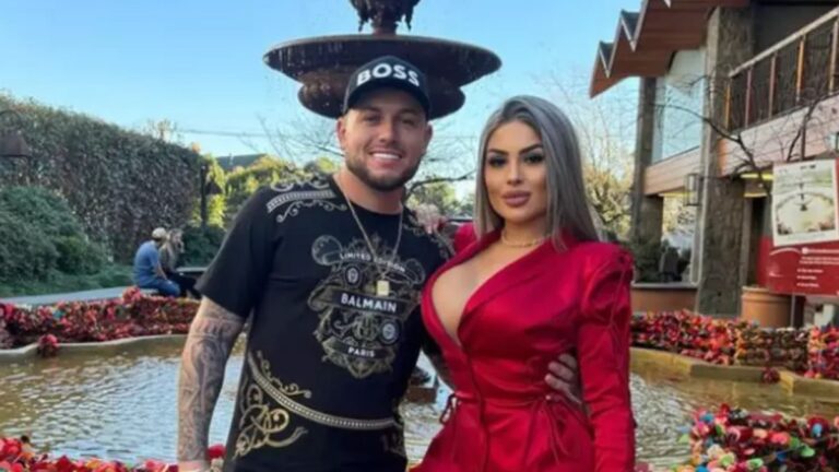 na foto, casal de influenciadores de Canoas