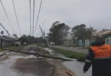 Na foto, mostra o ciclone extratropical que atingiu o estado