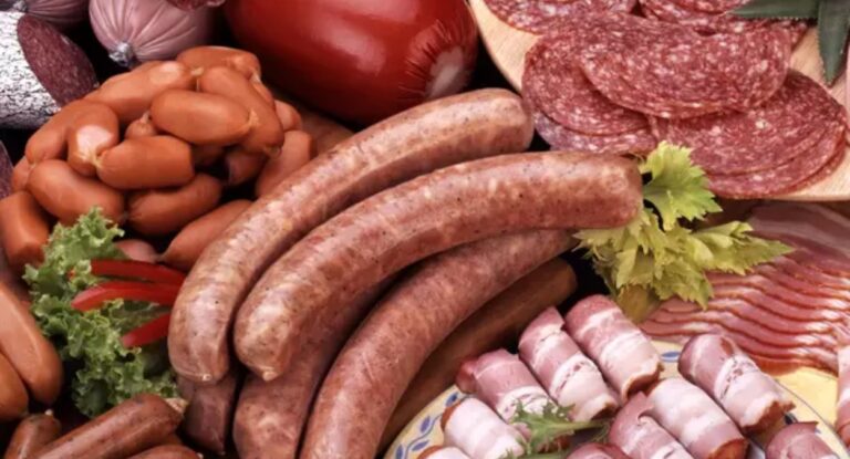 Imagem de alimentos que aumentam o risco de câncer