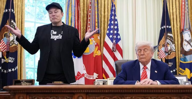 Foto mostra Elon Musk e Donal Trump antes da grande treta