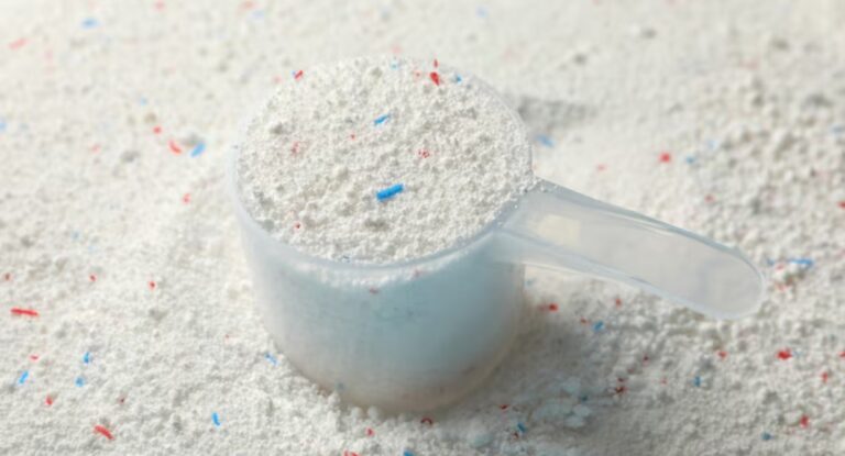 foto ilustra sabão em pó de empresa que foi multada por propaganda enganosa