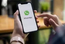 Foto mostra celular com whatsapp; Descubra se é possível fazer empréstimo pelo aplicativo