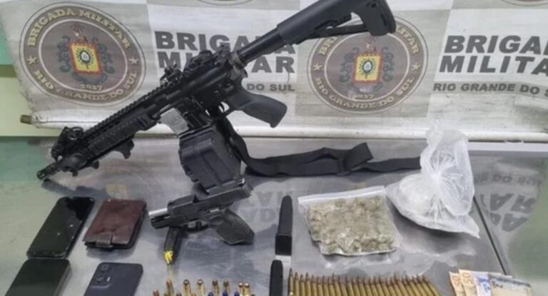 Líder de facção atira com fuzil em policial e é preso