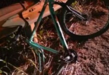 Na foto, a bicicleta do funcionário do cantor Gusttavo Lima que morreu em acidente