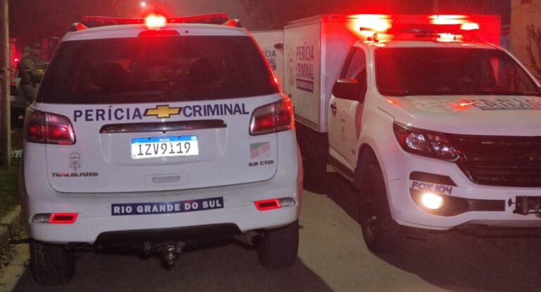 Foto da ocorrência do homem morto a tiros em Canoas