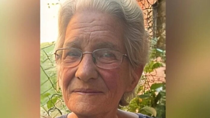 Na foto, a idosa que morreu atropelada por carro