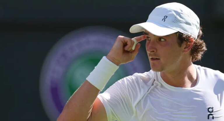 Foto mostra o atleta João Fonseca