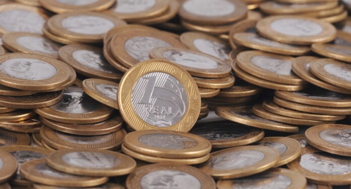 Imagem de moedas de R$1 real