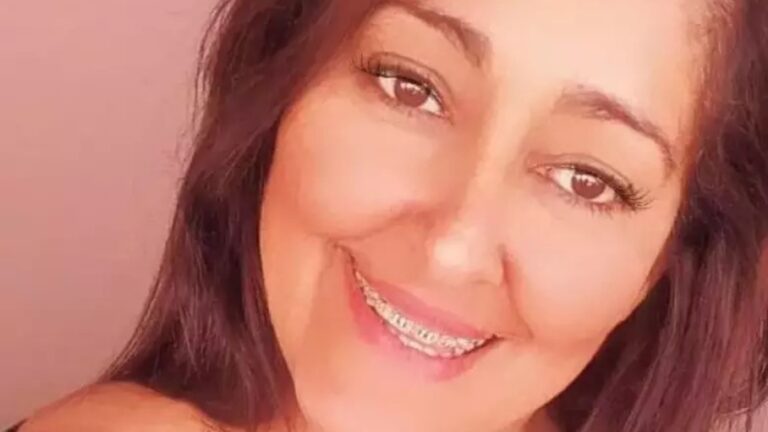 Na foto, mostra a mulher morta pelo filho