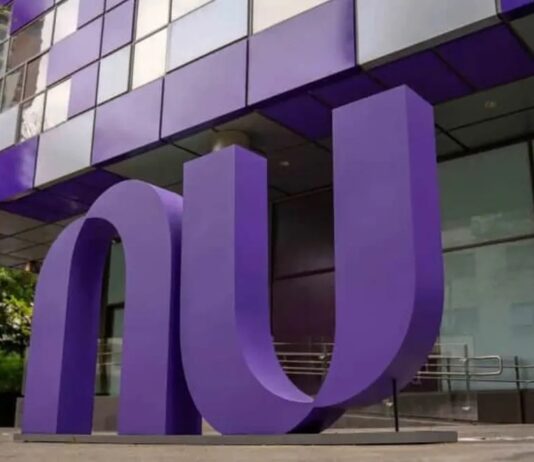 Foto mostra sede do Nubank