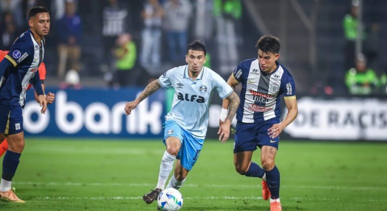 Grêmio e Alianza Lima em jogo de ida