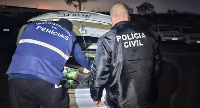 na foto, policia trabalha em crime cometido pai de santo Esteio