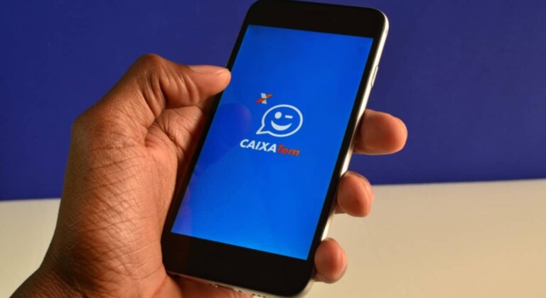 Aplicativo do Caixa Tem aberto em um celular