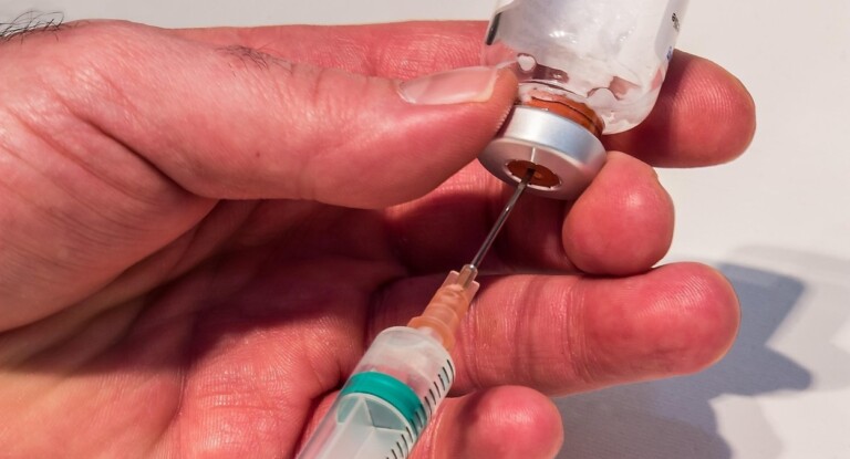 na foto, remédio com venda proibida