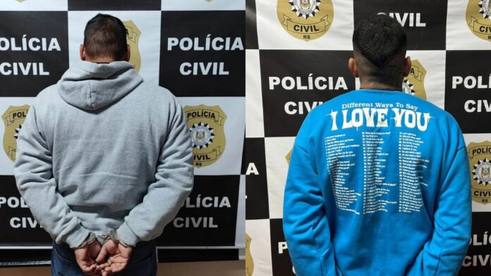 na foto, os dois presos pelo crime ocorrido dentro de estação do Trensurb