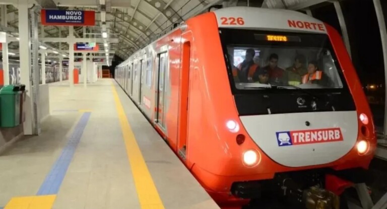 Trem da Trensurb na linha
