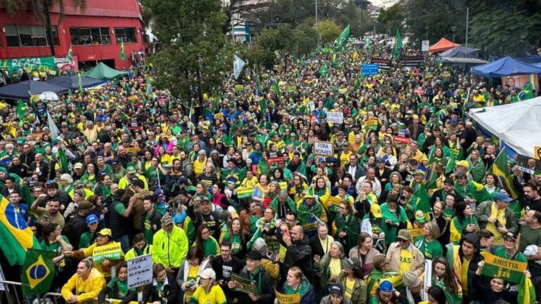 manifestantes de Bolsonaro