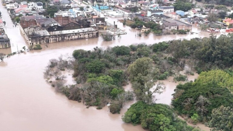 Na foto, a cidade de São Lourenço do Sul após fortes chuvas