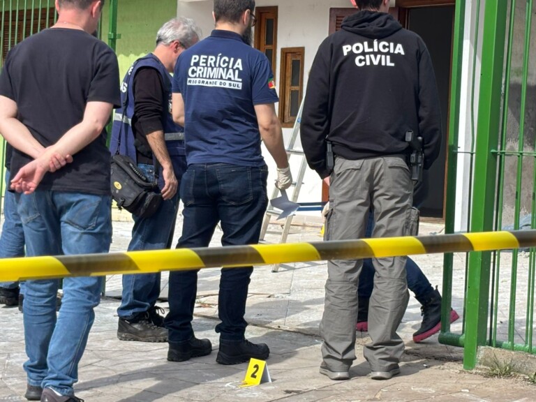 Criminosos atiraram mais de 30 vezes contra homem em Canoas