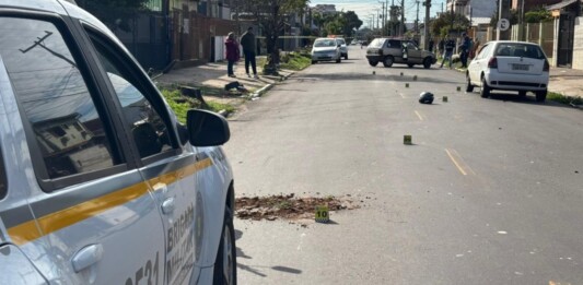 Foto mostra a ocorrência do acidente com morte em Canoas