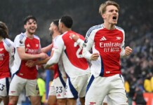 foto mostra o time do arsenal