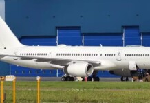 foto mostra avião da força aérea Estados Unidos