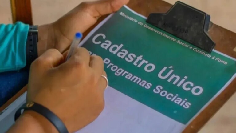 foto mostra cadastramento no cadúnico